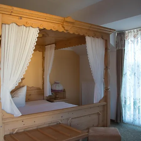 Quellenhof 3*