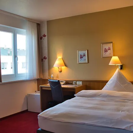 Hotel Quellenhof 3*